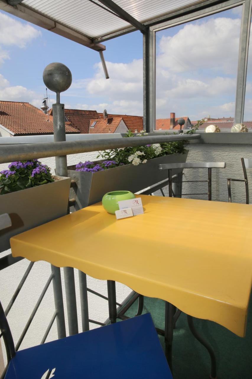 Hotel Zum Weissen Roessel Walldorf  Buitenkant foto